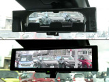 インテリジェント ルームミラーは、車両後方のカメラ映像をミラー面に映し出すので、車内の状況や、天候などに影響されず、いつでもクリアな後方視界が得られます