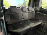 3列目シートはもちろん状態良好☆大人でもゆったりと座って頂けますので、大人数でのお出かけもラクラクです♪ご家族で、気の知れた仲間で、ドライブに行くのが楽しみですね♪
