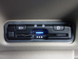 ■【ETC車載器】が装備されています。セットアップをしてお渡しとなり、ETCカードを差し込むだけで高速道路の利用が可能です。
