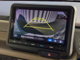 バックカメラも装備しております。車庫入れの苦手なお客様も安心!重宝してくれます!