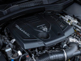 マセラティの新時代の思いが詰まった、2リッター直列4気筒マイルドハイブリッドエンジン。是非店頭でその走りやエギゾーストを、肌で、耳でご体感ください。