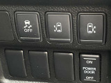 両側オートスライドドア装備!運転席のスイッチやリモンキーでも開閉操作が出来るので便利ですよ!