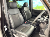 運転席シート廻りは使用感も少なく、良好な状態となっています。丁寧に使われていたことがよくわかりますね。