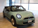 フロントフェイスはMINIアイコンとして永らく愛されるデザイン性の良さと、ブランドの魅力を感じる事ができます。