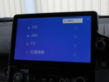 ナビゲーションは純正コネクトナビを装着しております。AM、FM、Bluetooth、ワンセグTVがご使用いただけます。初めて訪れた場所でも安心ですね!