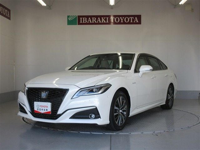 クラウン ハイブリッド 2.5 S Cパッケージ 