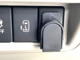 【パワースライドドア】スマートキーや運転席のスイッチでスライドドアの開閉が可能♪電動だから力を入れてドアを開ける必要が無く、小さいお子様でも、重い荷物を持っている時もラクに開け閉めできます♪