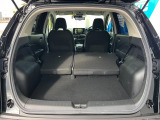 後席を格納すると、これだけの広さが!シーンに合わせたシートアレンジで、大きな荷物も積むことが出来ます♪