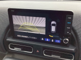 バックカメラも装備しております。車庫入れの苦手なお客様も安心!重宝してくれます!