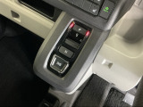 ATセレクトレバーの代わりに指先で操作するエレクトリックギアセレクターを採用。スマートな操作が楽しめます