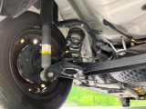 お車を安心してお乗りいただく為には、足回りの定期点検が欠かせません。サービスサポート(有償保証)では無料点検もご提供しており、安心のカーライフをお過ごしいただけるサポート体制が整っています。