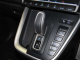 軽い力でシフトチェンジができる「エレクトロシフトマチック」を装備しております。