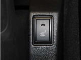 運転席シートヒータースイッチ