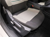 禁煙車ですので焦げや臭いなどはございません。気持良くお乗り頂けます。