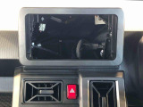 当車両はオーディオレスです。多彩なナビゲーション・オーディオをご用意しております。詳しくは当店スタッフにお問い合わせください。