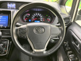 ステアリングも使用感が少なく、きれいな状態となっております♪