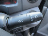 ライトスイッチ&ウインカーレバーもシンプルで扱いやすいです