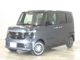 ホンダカーズ東京中央志村店へようこそ! 当社下取りのお墨付き車両!人気車両で充実装備の一台!おススメです☆どうぞご覧ください☆