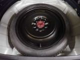 安心のスペアタイヤ装備