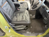 お手頃軽自動車から人気のミニバン、話題のSUVなどなど常時在庫車を展示しています。お客様にピッタリの一台を一緒に見つけませんか?