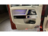 メルセデス・ベンツは全モデルに『水性塗料』を採用しています。従来の油性塗料に比べ、塗装時に出す有害物質を大幅に低減しており、地球環境の保護に貢献しています。