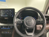 先進性と高級感あふれるコックピットを演出。誰がハンドルを握っても運転しやすい、開放的な視界が魅力です☆