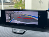 【360&deg;ビューモニター】専用のカメラにより、上から見下ろしたような視点で360度クルマの周囲を確認することができます☆死角部分も確認しやすく、狭い場所での切り返しや駐車もスムーズに行えます。