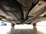 下廻りの状態です(車両後方から)