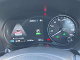 大きく見やすいメーター類!現在の燃費もここで確認できます。