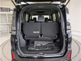 ワゴンならではの広々としたラゲージスペースを備えています。ライフスタイルに合わせていろいろな物を積み込めます!