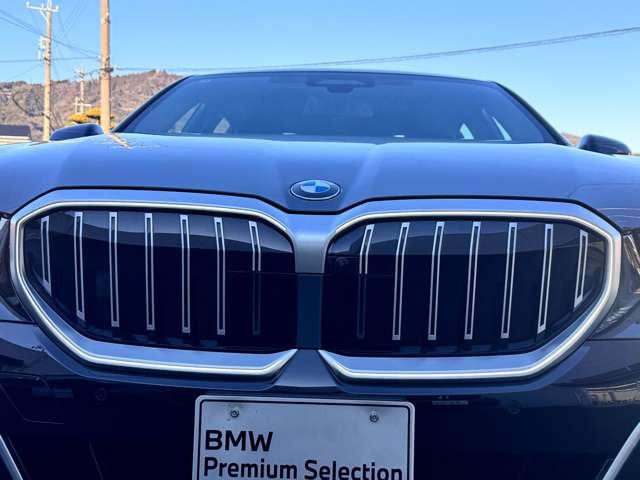 BMW 5シリーズセダン 525Li エクスクルーシブ Mスポーツ の中古車詳細