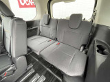 3列目シートも広々としています。