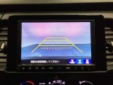 バックでの車庫入れも安心です! リアカメラが付いているバックモニター付のナビを装備しております。操作線もついており距離感も画面から確認できます。