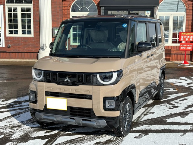 デリカミニT プレミアム 4WD