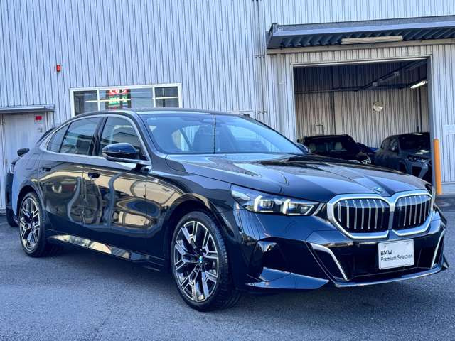 BMW 5シリーズセダン 525Li エクスクルーシブ Mスポーツ の中古車詳細