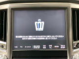 【メーカー純正ナビ】インテリアに溶け込むスタイリッシュな「専用設計」メーカーナビを装備♪視認性や操作性など基本性能にも優れ、より上質なカーライフをお楽しみいただけます。