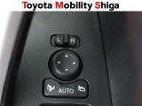 駐車時に便利なスマ-トキ-連動オ-ト格納式ドアミラーを装備しています。施錠すると自動的にドアミラーを格納する便利な機能です!
