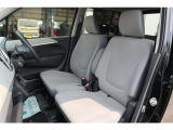 運転席・助手席ともにシートヒーター装備です。
