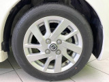 【純正14インチアルミホイール】外観にマッチした純正アルミホイールを装着しております。各種社外アルミホイールや、スタッドレスタイヤも取扱いしております。是非ご相談ください♪