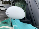 ドアミラーは電動格納仕様、ウインカー装備です!