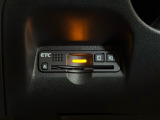 【ETC】便利なETC車載器も装備!高速道路の料金所もスムーズに通過できます。今や必須の装備ですね!お客様用にセットアップをしてのお渡しとなります!