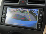 バックカメラを装備しております。駐車時に大変役立ちますよ♪運転が苦手な方の味方になってくれます。