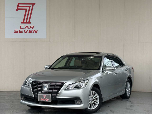 クラウン ハイブリッド 2.5 ロイヤルサルーンG 