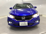 お客様に安全で快適なカーライフをお送りいただくために、中古車にも高いレベルの品質基準を設け、その基準に従って、全ての中古車について納車前整備を実施しています。