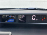 【スピードメーター】メーターがシンプルで見やすく運転しやすいですね。