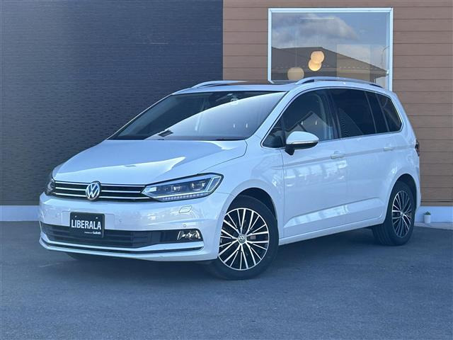 ゴルフトゥーランTDI プレミアム本革シート サンルーフ