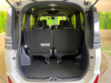 普段のお買い物や通勤、送迎等に十分な荷室スペースを確保しております。セカンドシートを倒すと、大きな荷物の積載も可能です♪