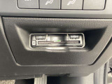 ETCももちろん搭載。いちいち料金所で停車する必要なんて当然ないです。スムーズにストレスなくドライブをお楽しみください。(※支払総額にセットアップ費用は含まれておりません。)
