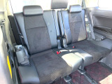 3列目シートはもちろん状態良好☆大人でもゆったりと座って頂けますので、大人数でのお出かけもラクラクです♪ご家族で、気の知れた仲間で、ドライブに行くのが楽しみですね♪