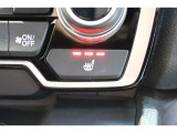 シートヒーター装備付き車!!座席に埋め込まれた電熱線によりシートを暖めることが出来る装備で、温められたシートは、寒い冬には最適です!!
